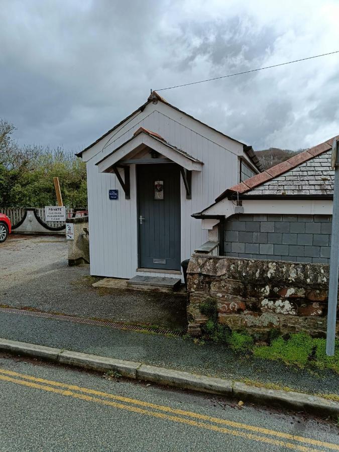 Beautiful 1-Bed Riversi Cottage Located In Malpas Truro Luaran gambar