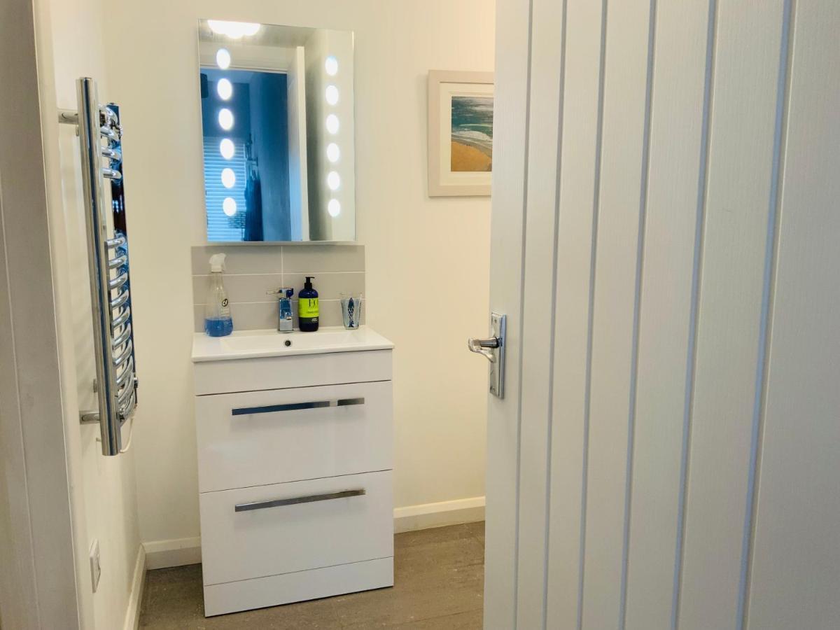 Beautiful 1-Bed Riversi Cottage Located In Malpas Truro Luaran gambar